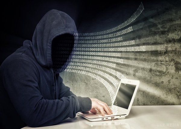 Третина користувачів які стали жертвою хакерів,  часто продовжують поводитися безглуздо.  35% користувачів володіють хоча б одним незахищеним пристроєм, вразливим до хакерських атак.