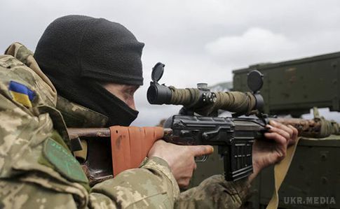Українські воїни відбили атаку ДРГ в зоні АТО біля Трьохізбенки -  Матюхін.  Бойовики тікали, лишаючи зброю