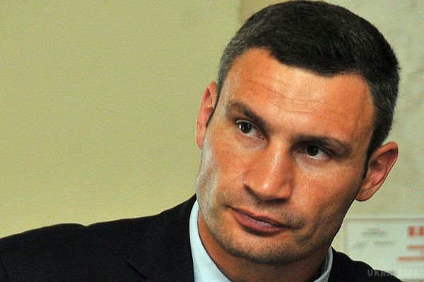 Влада Києва вивчає можливість знесення деяких об'єктів  незаконних будов Войцеховського. Об'єктів незаконного будівництва Анатолія Войцеховського, підозрюваного у вчиненні низки кримінальних злочинів, повідомив міський голова Києва Віталій Кличко.