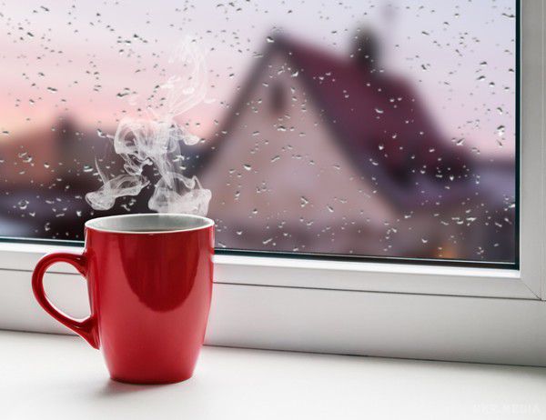 Чим небезпечний гарячий чай і кава? - фахівці. Всесвітня організація охорони здоров'я заявила, що напої гаряче 65°С можуть викликати рак стравоходу. 