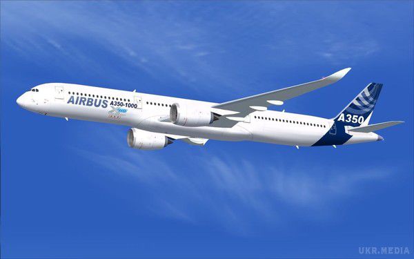Найбільший Airbus A350-1000 з двома двигунами вперше піднявся в повітря у Франції. Найбільший Airbus A350-1000 з двома двигунами вперше піднявся в небо у Франції. Тестові випробування літального апарату пройшли в Тулузі.