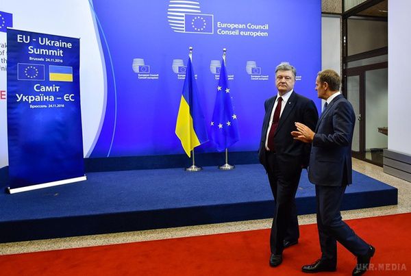 Підсумки саміту Україна-ЄС очима Петра Порошенка: "Ми залишаємося єврооптимістами". 24 листопада в Брюсселі відбувся саміт Україна-ЄС . 