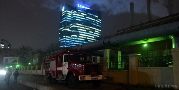 Пожежу підземного електричного колектора в Києві загасили. Пожежу в кабельному колекторі в Києві на Жилянській локалізовано і погашено.