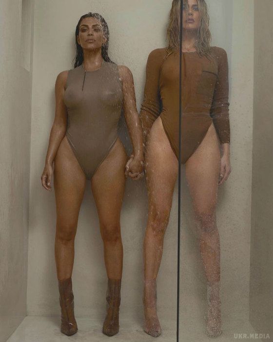Кім і Хлоя Кардашян роздяглися для реклами одягу. Мабуть, один з самих кращих способів підтримати Каньє Уеста (Kanye Wes) для його дружини Кім Кардашьян (Kim Kardashian) — це знятися для реклами його бренду Yeezy 3.