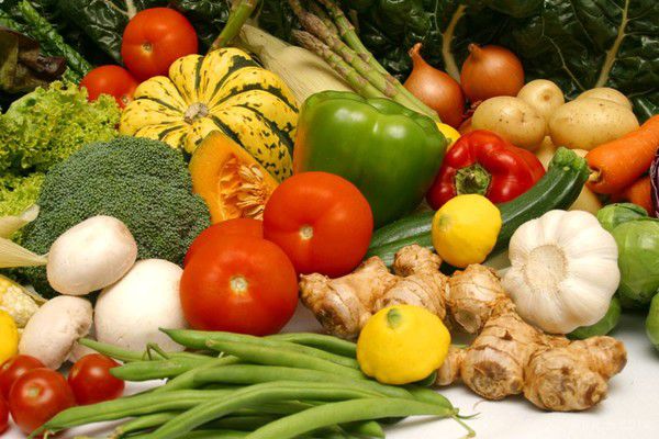 Учені склали список продуктів, що подовжують життя. Вчені Стенфордського університету з'ясували, які продукти будуть сприяти тому, щоб прожити життя на 20 років довше і відповідно будуть корисні для організму людини. 
