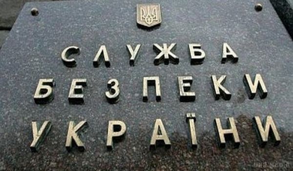 Одеські чиновники попались на мільйонному хабарі. В Одесі співробітники СБУ затримали двох посадовців військового концерну, які вимагали хабар у місцевих підприємців.