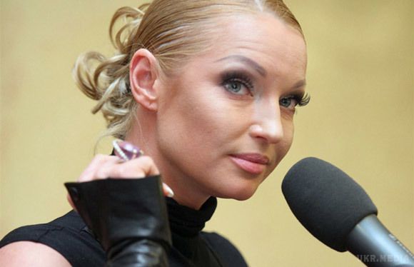 Епотажна Волочкова отримала звання "Музи світського журналіста". Незважаючи на напружені відносини з журналістами, зірка вважає їх роботу вкрай важливою. 