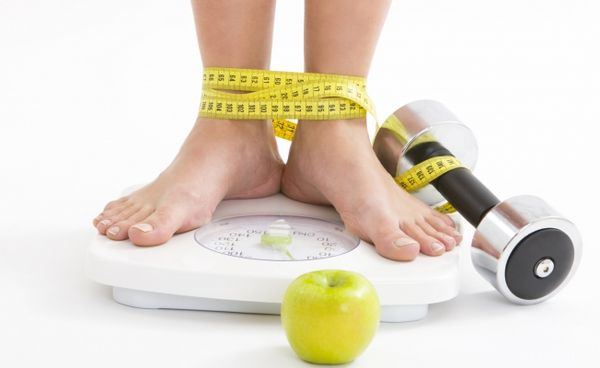 Дієтологи пояснили, чому люди набирають вагу після схуднення. Вчені вважають, що результати допоможуть з'ясувати механізми відновлення ваги у людей. 