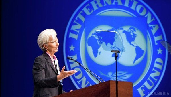 Що буде з гривнею без траншу МВФ: прогнози експертів. Нацвалюту знову лихоманить, а МВФ не дає гроші без пенсійної та земельної реформ. Експерти: бюджет повинні прийняти на початку грудня, але&amp;nbsp;з Нового року долар перевалить за 27 грн.
