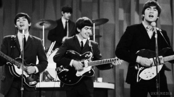 29 листопада виповнилося 15 років, як помер гітарист учасник групи The Beatles, Джордж Харрісон. Він став відомий не тільки як виконавець, але і як письменник, композитор, продюсер і просто культовий рок-музикант.