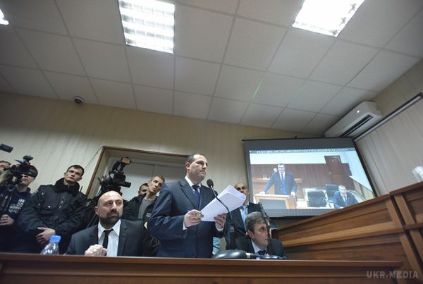 Кого з своїх соратників "здав" Віктор Янукович?. Віктор Янукович заговорив. Протягом шести годин він як свідок давав свідчення у справі за обвинуваченням п'яти працівників "Беркута" у розстрілі активістів на Майдані.