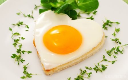 Дивовижна властивість яєць - вчені. Американські вчені стверджують, що вживання курячих яєць здатне знизити ризик розвитку деменції та зупинити процес вікової втрати пам'яті.