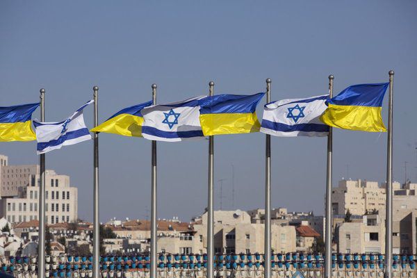 Держава Ізраїль готова прийняти 20 тис. українців для роботи в будівельній сфері.  Працевлаштування відбуватиметься через Державну службу зайнятості (ДСС), 