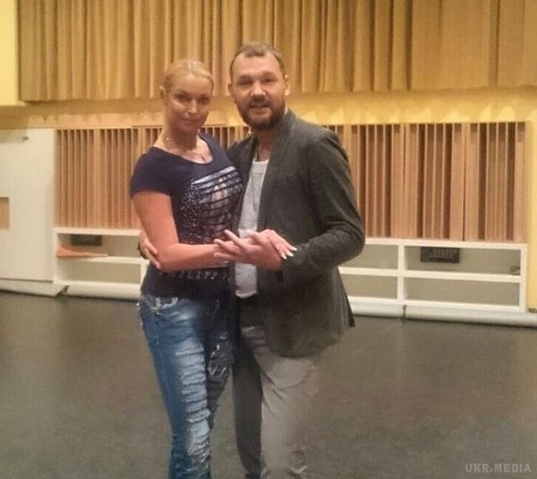 Балерина Анастасія Волочкова хоче вийти заміж і готується до весілля. - ЗМІ,. Про це заговорили ЗМІ, посилаючись на її новий пост в Instagram. 