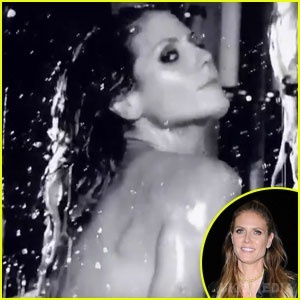 Відома модель показала, як миється у ванні (відео). Хайді Клум знялася у відвертому відео для Love Mag's Advent Calendar.