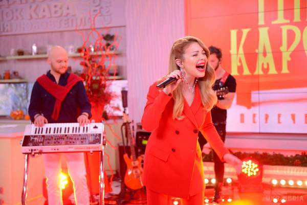 Фани в захваті від нового образу Тіни Кароль (фото, відео). Українська зірка презентувала нову пісню.