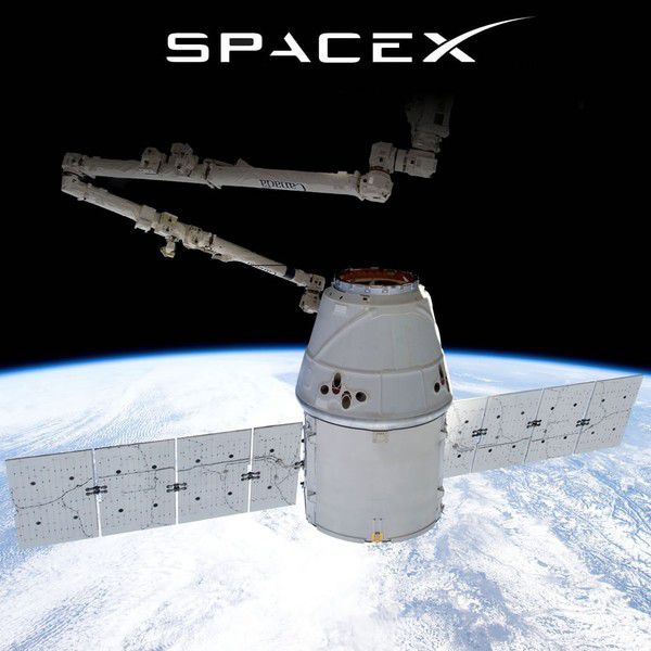 Американська приватна космічна компанія SpaceX до 2018 року відклала запуск пілотованого модуля Dragon. Спочатку проект був запланований на середину наступного року.