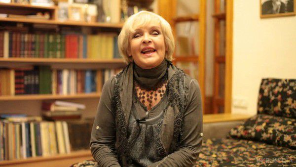 У реанімації обласної лікарні Дніпра після концерту опинилася 79-річна Ада Роговцева. Стало відомо про стан акторки Ади Роговцевої після потрапляння до реанімації