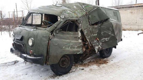 В Луганської області військові потрапили у ДТП на Луганщині, є травмовані. У Кремінському районі Луганської області зіткнувся автобус з автомобілем