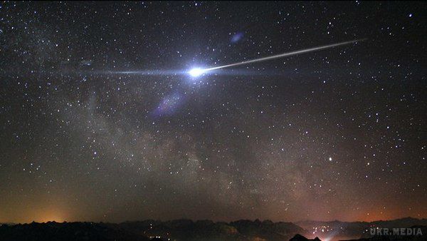 У четвер очікується пік метеорного потоку Урсиди. Земля зараз проходить через нитки з уламків комети 8P/Tuttle, джерела щорічного метеорного потоку Урсиди.
