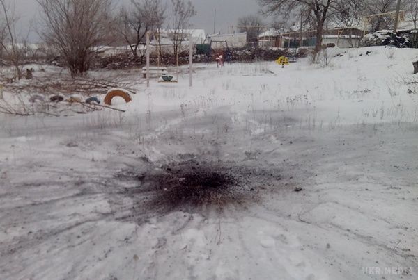У Донбасі почав діяти режим тиші. З 24 грудня на сході України почав діяти режим припинення вогню. 