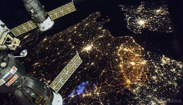 Астронавти NASA показали захоплюючий нічний вид Європи з МКС. Американське космічне агентство NASA зробило чудовий знімок виду на Західну Європу. Захоплююче видовище відобразили астронавти Міжнародної космічної станції (МКС).