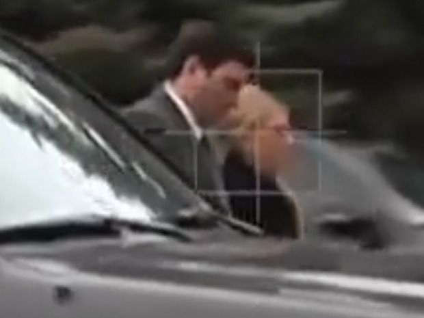 Мережу підірвало відео кортежу та супроводу охорони Тимошенко - Юля поспішає на роботу. Лідера фракції "Батьківщина" охороняють, як зіницю ока.