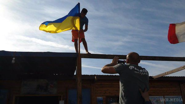 На одному з найвідоміших курортів Росію замінили Україною(відео). На єгипетському курорті Марса-ель-Алам тепер майоріє український прапор