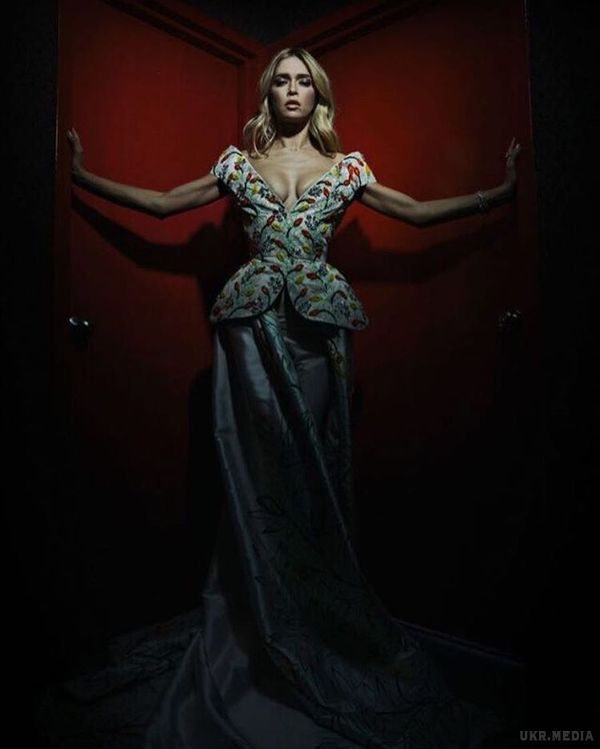 Невдалий ракурс або сильно схудла: Віра Брежнєва засвітила груди і нарвалася на критику (фото). Співачка Віра Брежнєва здивувала шанувальників на сторінці в Instagram оригінальним фото.