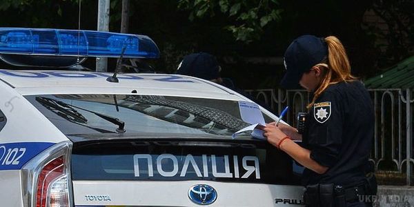 Коли в Україні з'явиться дорожня поліція. Остаточний етап формування дорожньої поліції повинен завершитися в грудні 2017 року.