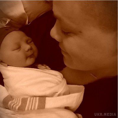 Співачка Пінк опублікувала в Instagram фото новонародженого сина. Радісна подія – народження другої дитини - відбулося 26 грудня.