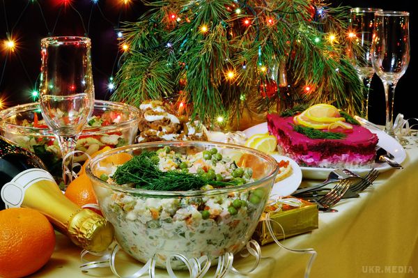 Найшкідливіші новорічні страви. У списку найбільш шкідливих страв на новорічному столі виявилися і ті, без яких навіть складно уявити це свято.