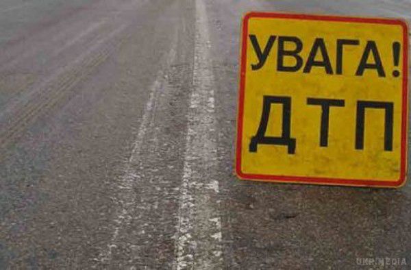 Автокатастрофа на Харківщині: шість загиблих. Ще одну особу після аварії госпіталізовано у важкому стані.