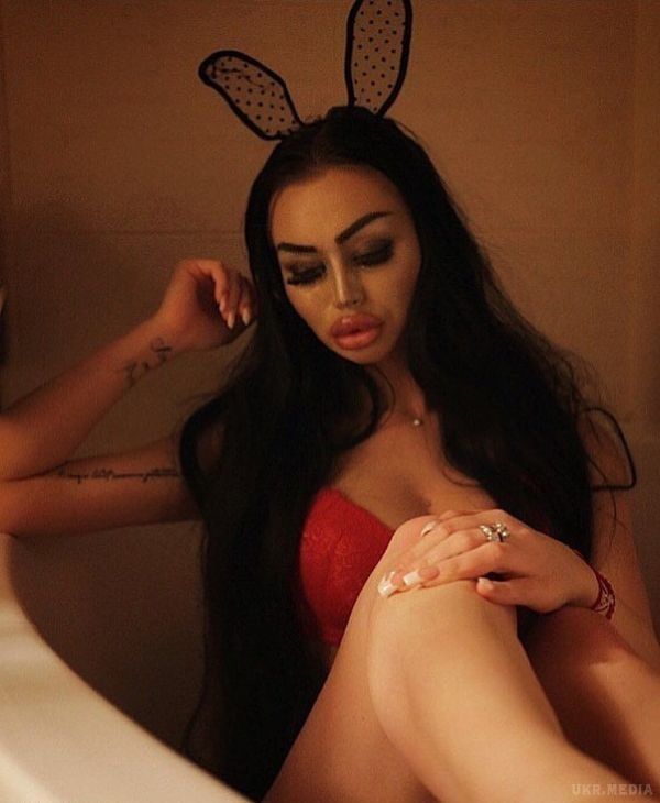  Ця дівчинка виходить на полювання - за багатством багатих спонсорів!(відео). Олігарха. тремтіть!!! 