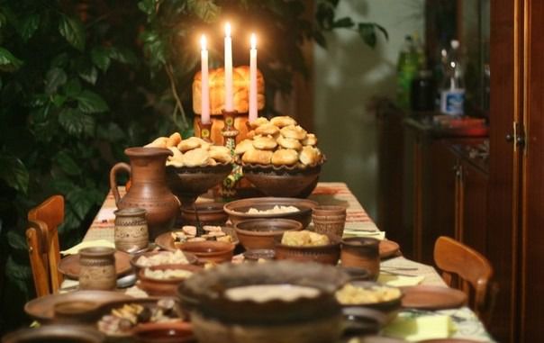 Що готувати у Святий вечір, або меню на Святвечір і Різдво. Розповідаємо про страви, які традиційно мають бути на святковому столі у православних у Святвечір, а також пропонуємо меню можливих пісних страв