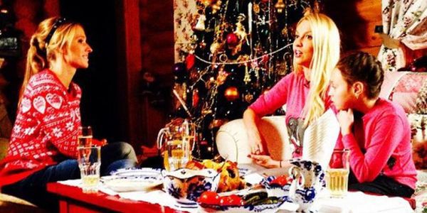 Популярна співачка Оля Полякова розповіла, як святкує Різдво і чим радує близьких на святки.  Оля Полякова розповіла про те, як створює сімейний затишок і чим радує близьких на святки.