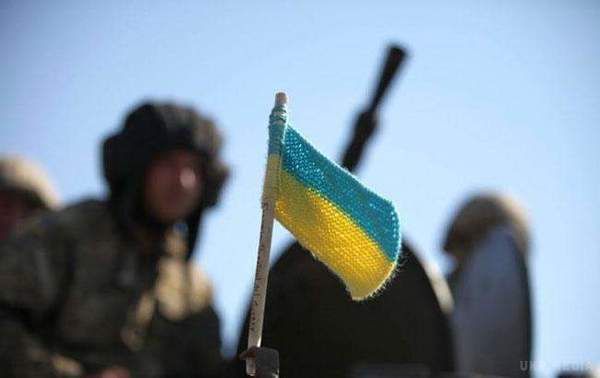  Який "різдвяний сюрприз" українські військові влаштували проросійським бойовикам  (відео). Бійці ЗСУ передали жорсткий "привіт" терористам в ефірі донецького радіо.