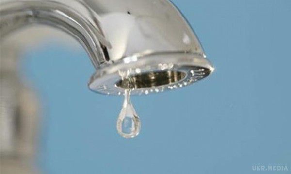  В Криму різко здорожчає вода. У 2017 році послуги за водопостачання та водовідведення в Криму подорожчають на 15%