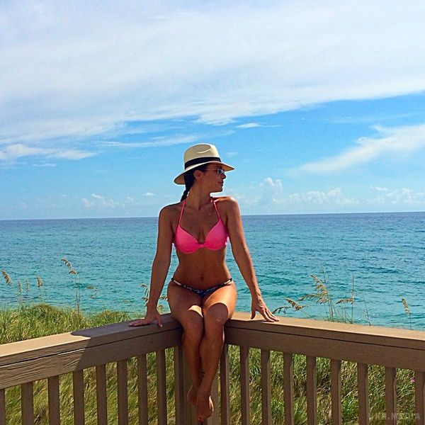 Гімнастка Лілія Подкопаєва демонструє підтягнуте тіло в бікіні під час відпочинку на Багамах. 38-річна Лілія Подкопаєва похвалилася фігурою в купальнику