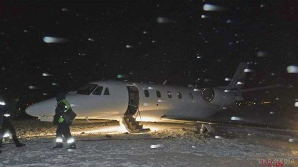 Ледь не розбився у Білорусі літак, який летів з Києва. Під час здійснення посадки у аеропорту білоруського Гомеля зазнав аварії літак Cessna 560X з пасажирами на борту