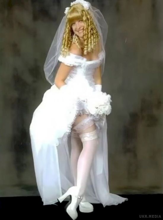 Діти, закрийте очі! Весільні сукні, які назавжди вкарбувалися в пам'ять (фото). Як би ви не старалися їх забути, це вам не вдасться.