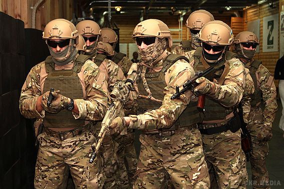У поліції Донецької області з'явився новий підрозділ спецпризначення. Підрозділ виконуватиме завдання у тому числі і в зоні бойових дій.
