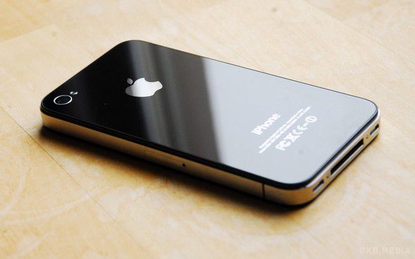 Стали відомі деталі зовнішнього вигляду iPhone 8. У Мережу просочилася інсайдерська інформація стосовно деяких характеристик зовнішнього вигляду анонсованого на осінь цього року iPhone 8. 