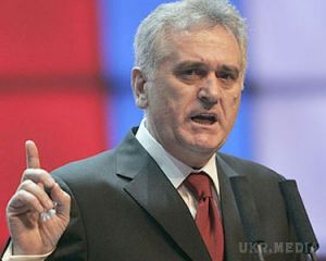 Президент Сербії Томіслав Ніколич заявив про готовність ввести війська для захисту сербів у Косові.  Причиною стала зупинка сербського поїзду в напрямку на північ Косова. 