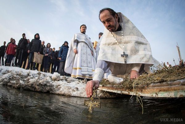 Що не можна робити на Водохреща 2017. 19 січня християни відзначають важливий релігійний свято - Водохреща.