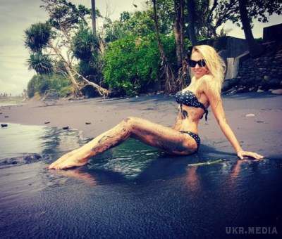 Оля Полякова похвалилася свіжими пляжними знімками з відпочинку. Кожне нове фото Полякової instagram-публіка сприймає з захопленням.