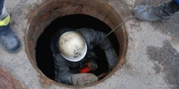 У Черкаській області двоє чоловіків потонули у вигрібній ямі. Двоє чоловіків потонули в каналізаційній вигрібній ямі в Черкаській області.
