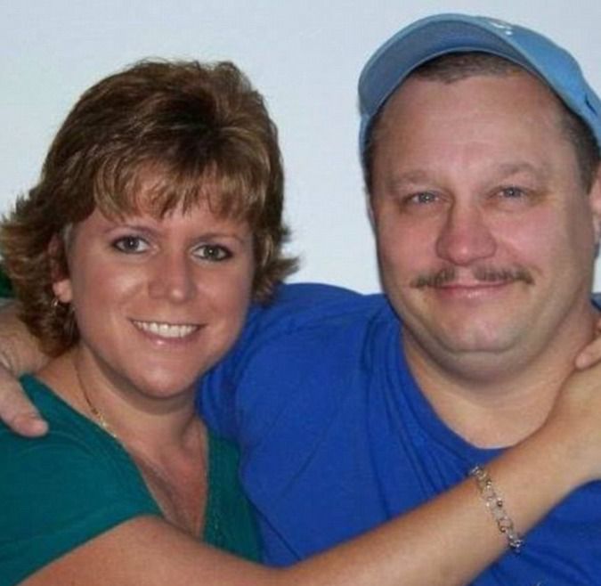 В США чоловік застрелив дружину з-за того, що вона прийшла раніше додому.  Інцидент стався напередодні в штаті Північна Кароліна.
