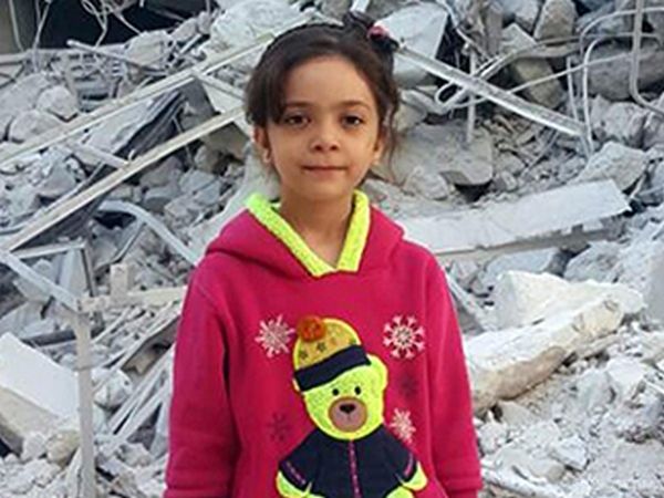 Семирічна Бана Алабед з Алеппо написала лист Дональду Трампу. "Врятуйте сирійських дітей - вони такі ж, як і ваші діти" - просить Бана американського президента.