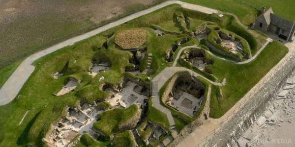 Британські вчені розкопали столицю стародавнього королівства. Британські археологи заявили про відкриття давнього поселення, яке розташовується на південно-заході Шотландії.